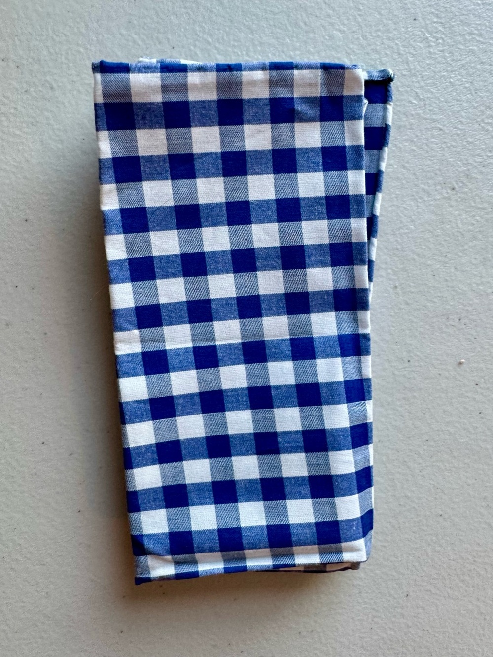 Men’s Plaid/check Pattern Pocket Square. 12.5 x 12.5in. Blue & White.Gently Used